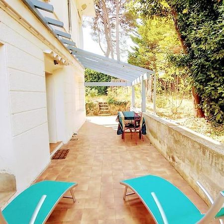Maison De Charme A 200 Bord De Mer, Terrasse, Jardin- Lesclesdenicole Le Pradet Kültér fotó